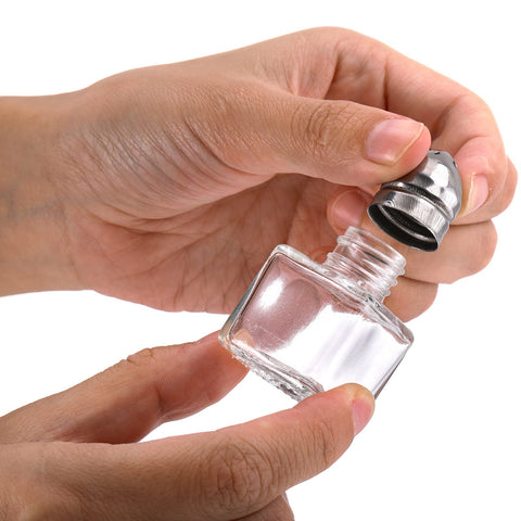 ZEAYEA compact shakers suitable for cafes, bars, and kitchens.