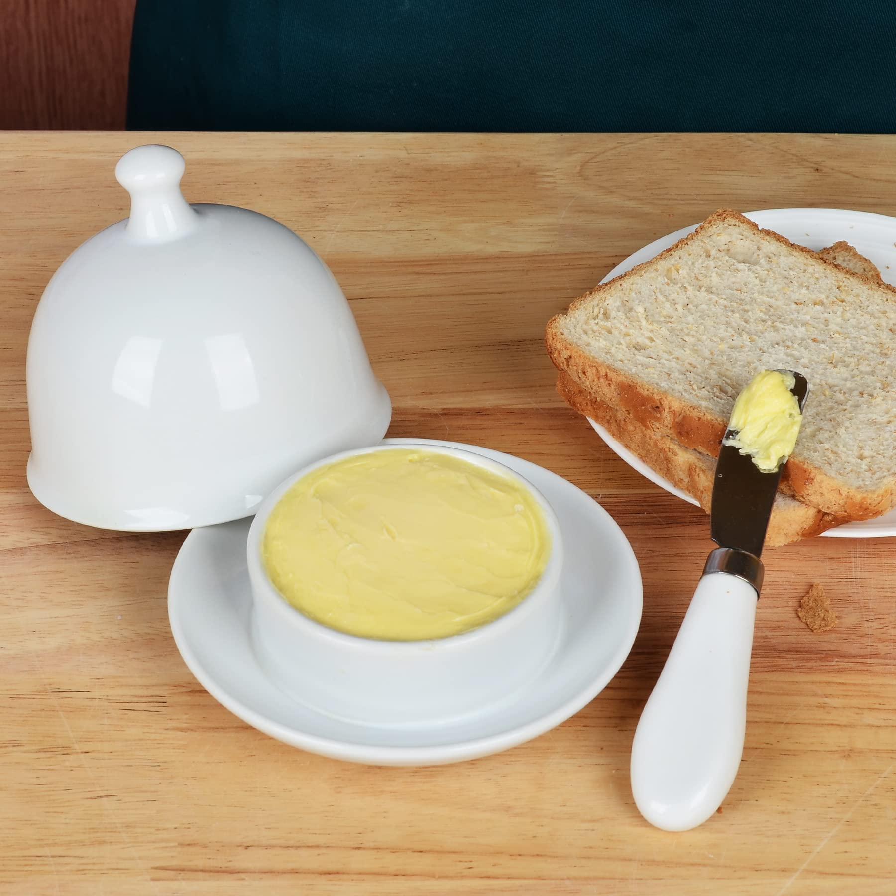 ZEBERBO durable ceramic butter keeper is dishwasher-safe.