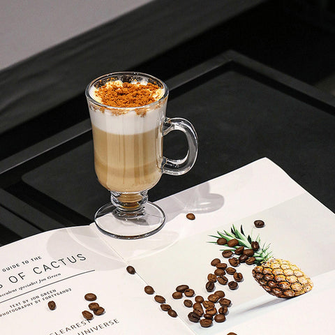 Durable handles allow easy lifting, even when hot.