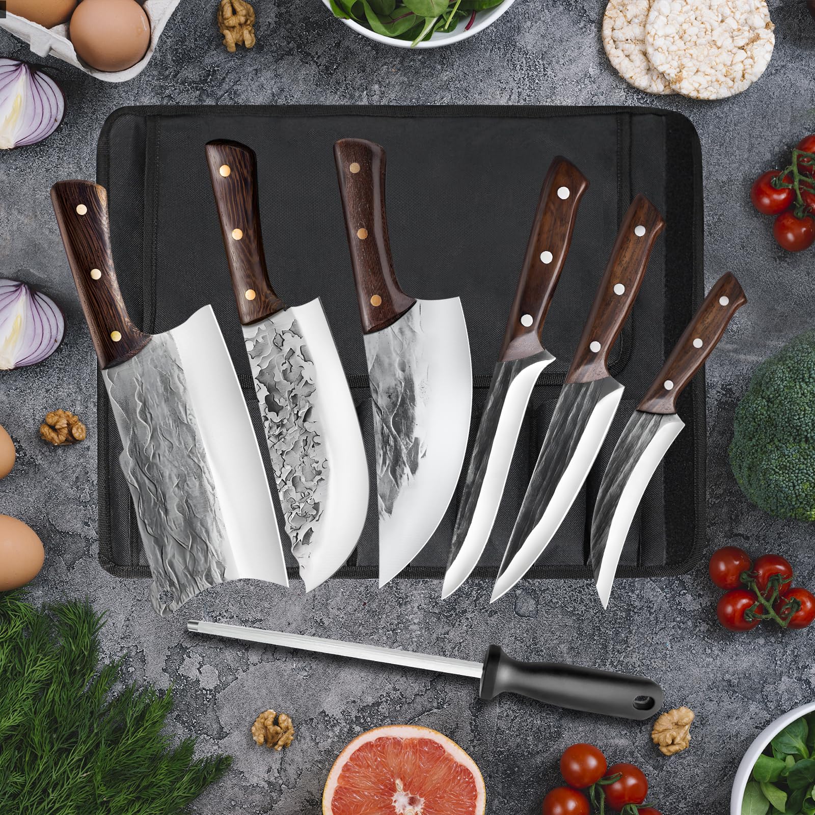 ZENG roll bag keeps knives organized and portable.