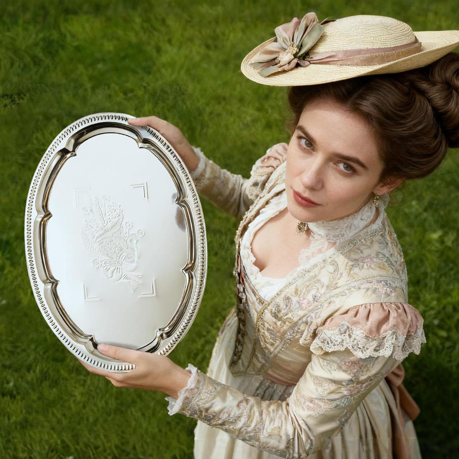 ZENOVLUX versatile trays for presenting fruits, cookies, and drinks