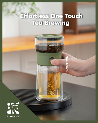 ZENS double-walled mug keeps tea hot and hands cool.