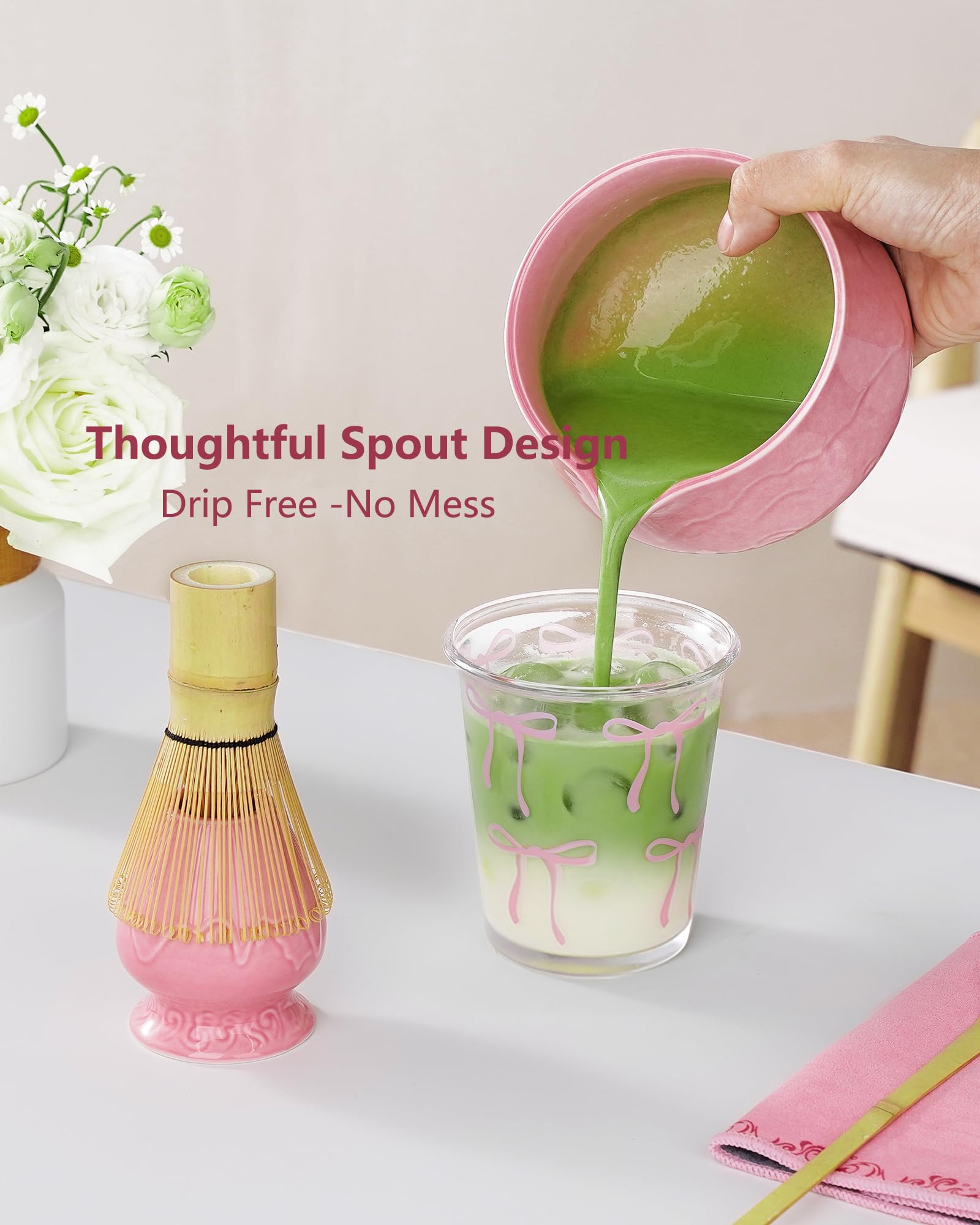 ZENS bamboo scoop for precise measure and effortless prep.
