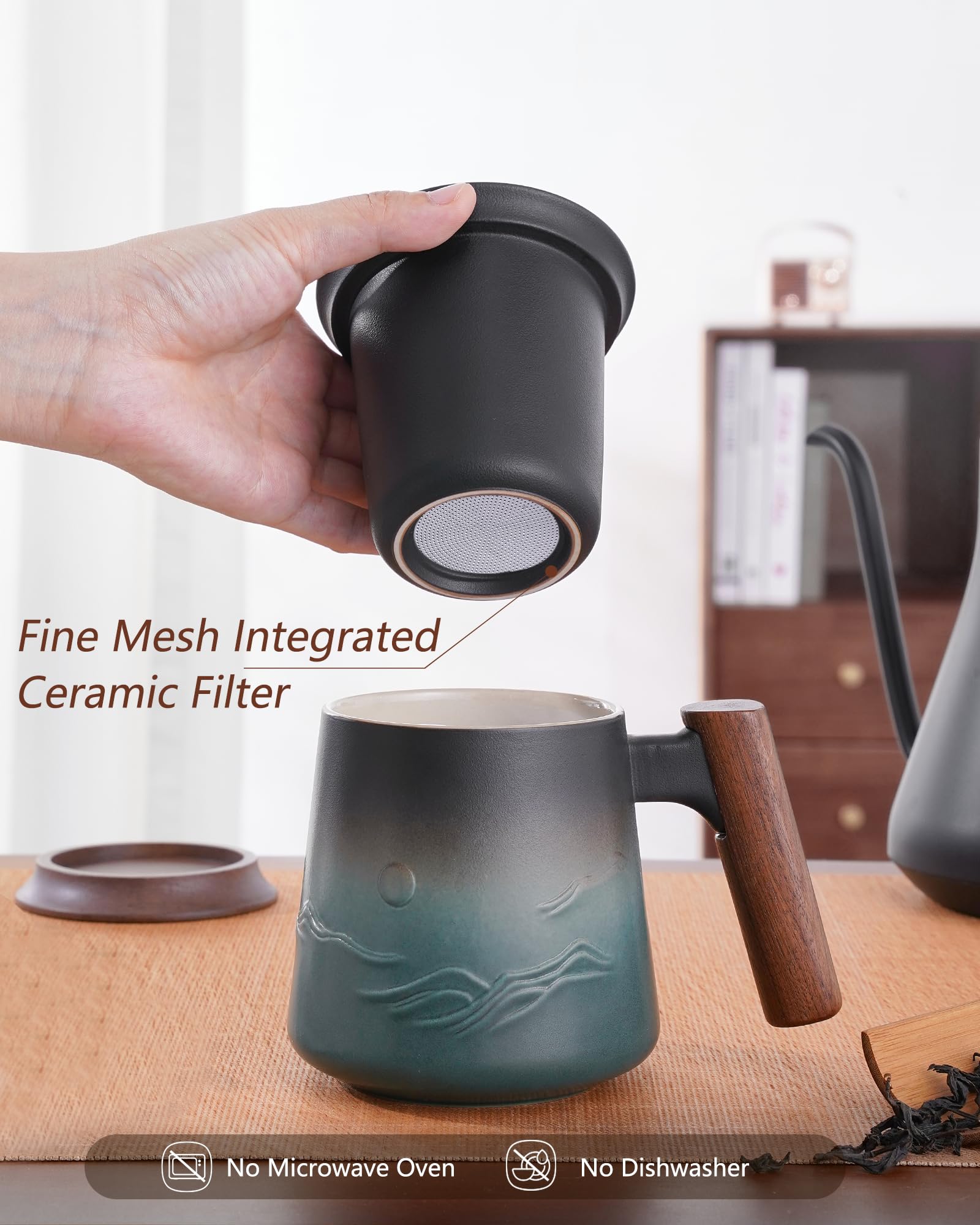 ZENS mug lid doubles as a coaster, keeps tea warmer
