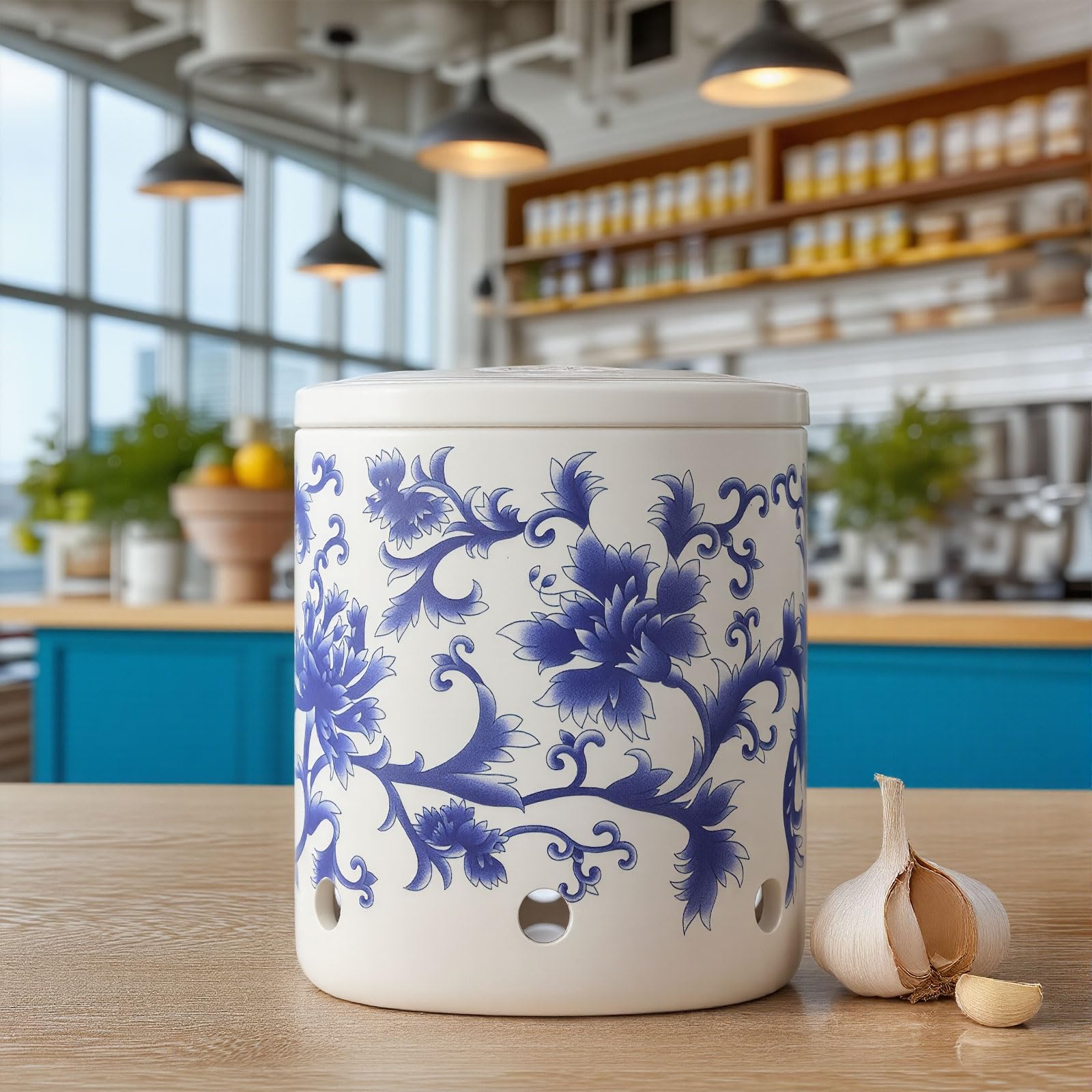 ZENWUKONG wide-opening garlic jar on counter for quick retrieval.