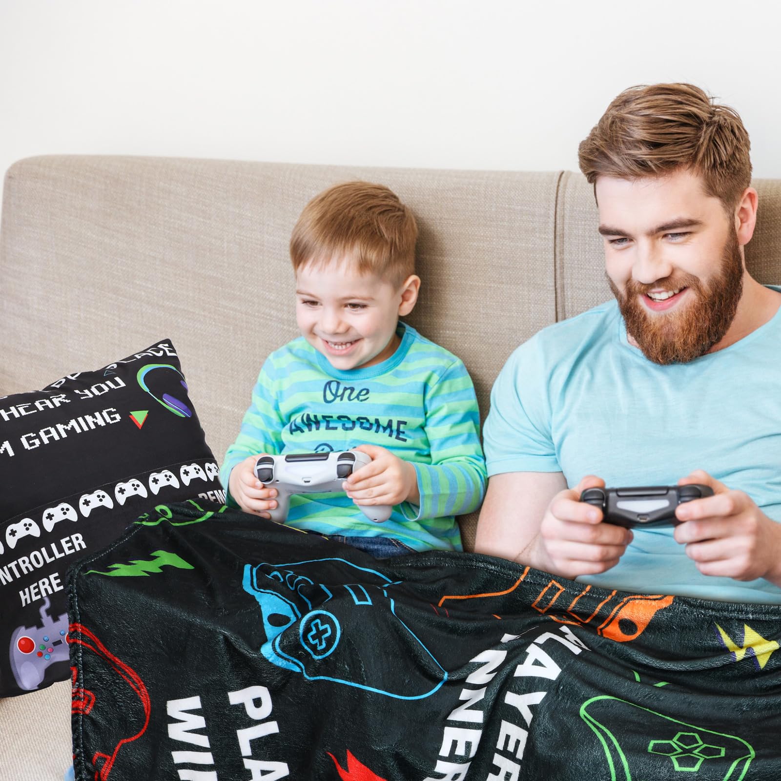 Ziliny 20 oz cup with spill lid keeps drinks secure during play