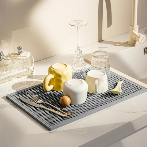 ZJWZLG bar mat easy-care protector for countertops and damp zones.