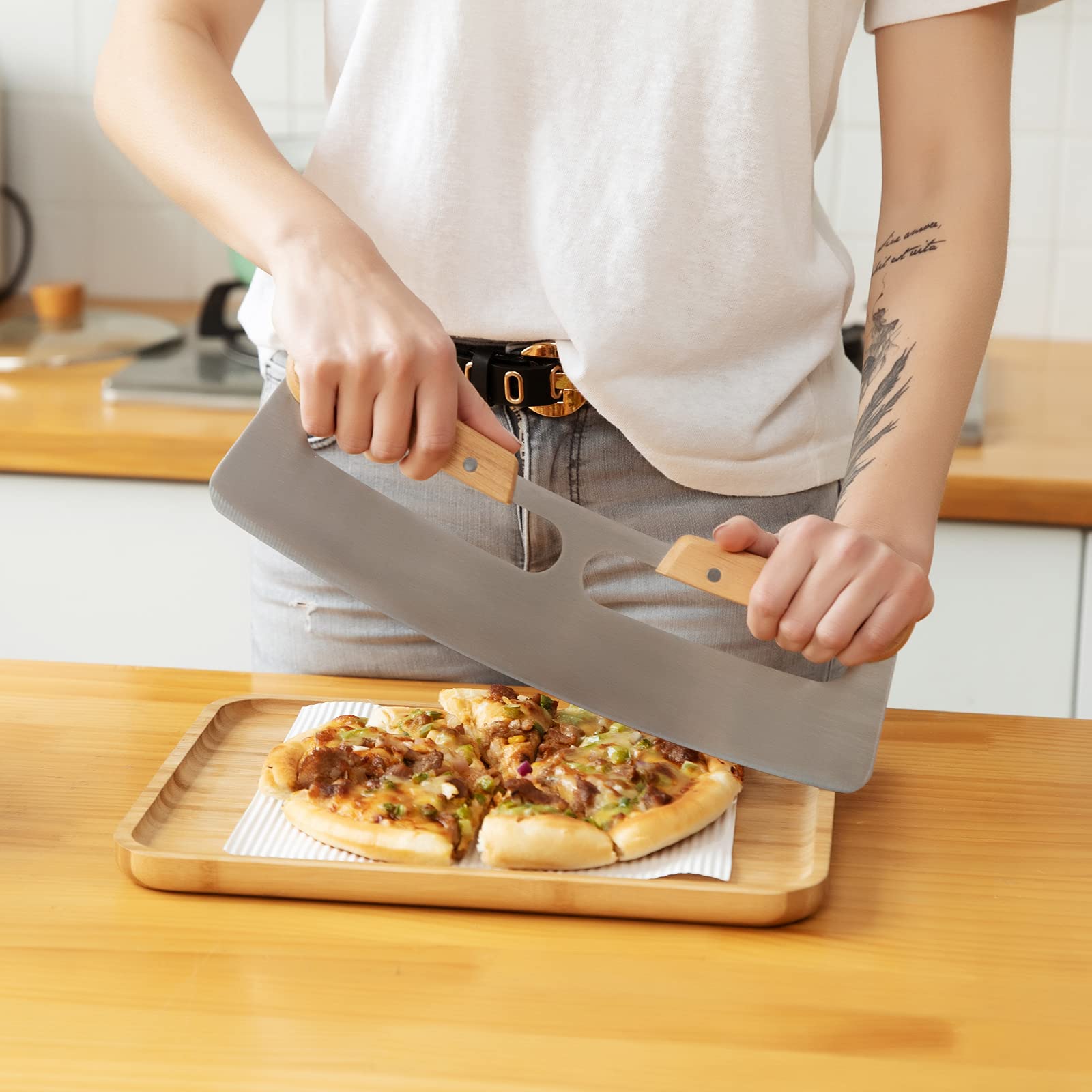 ZOCY rust-resistant 430 stainless steel blade cleans easily.