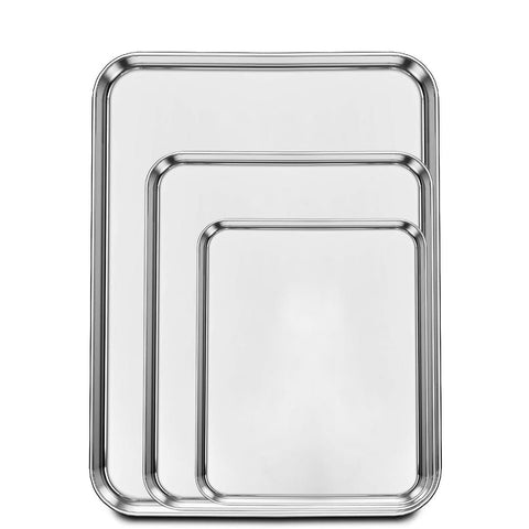 Zoehrows 3-piece baking sheet set in view, ideal for versatile daily baking