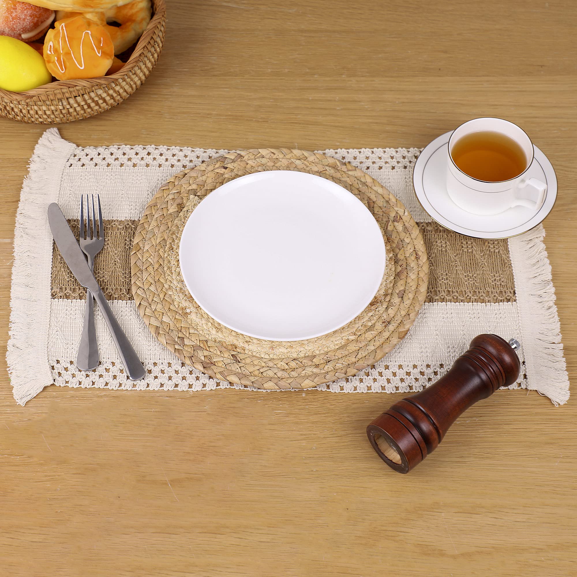Zology placemats are easy to wipe clean and air dry.