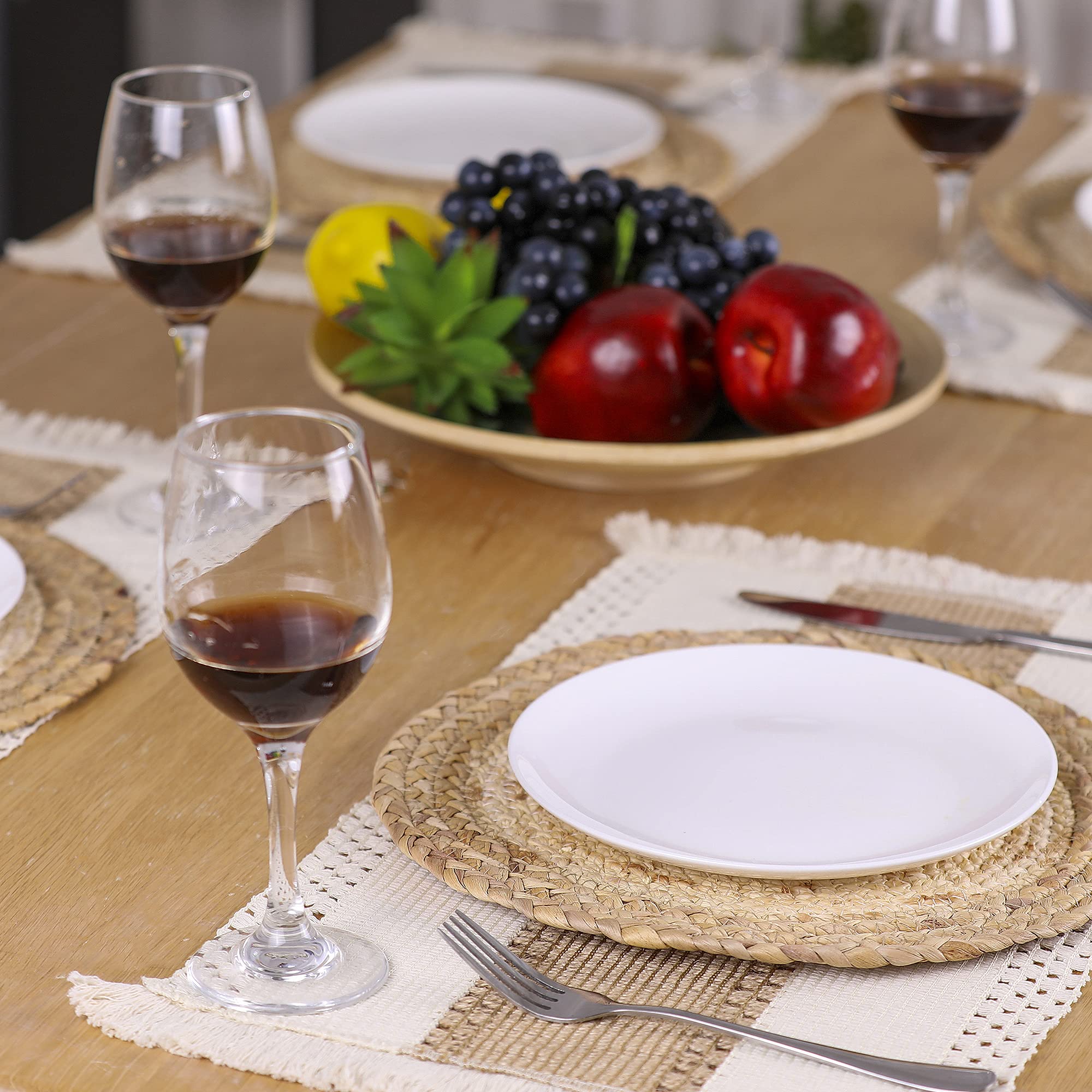 Zology round placemats, 11.8 inch diameter, safeguard surfaces while adding warm ambiance.