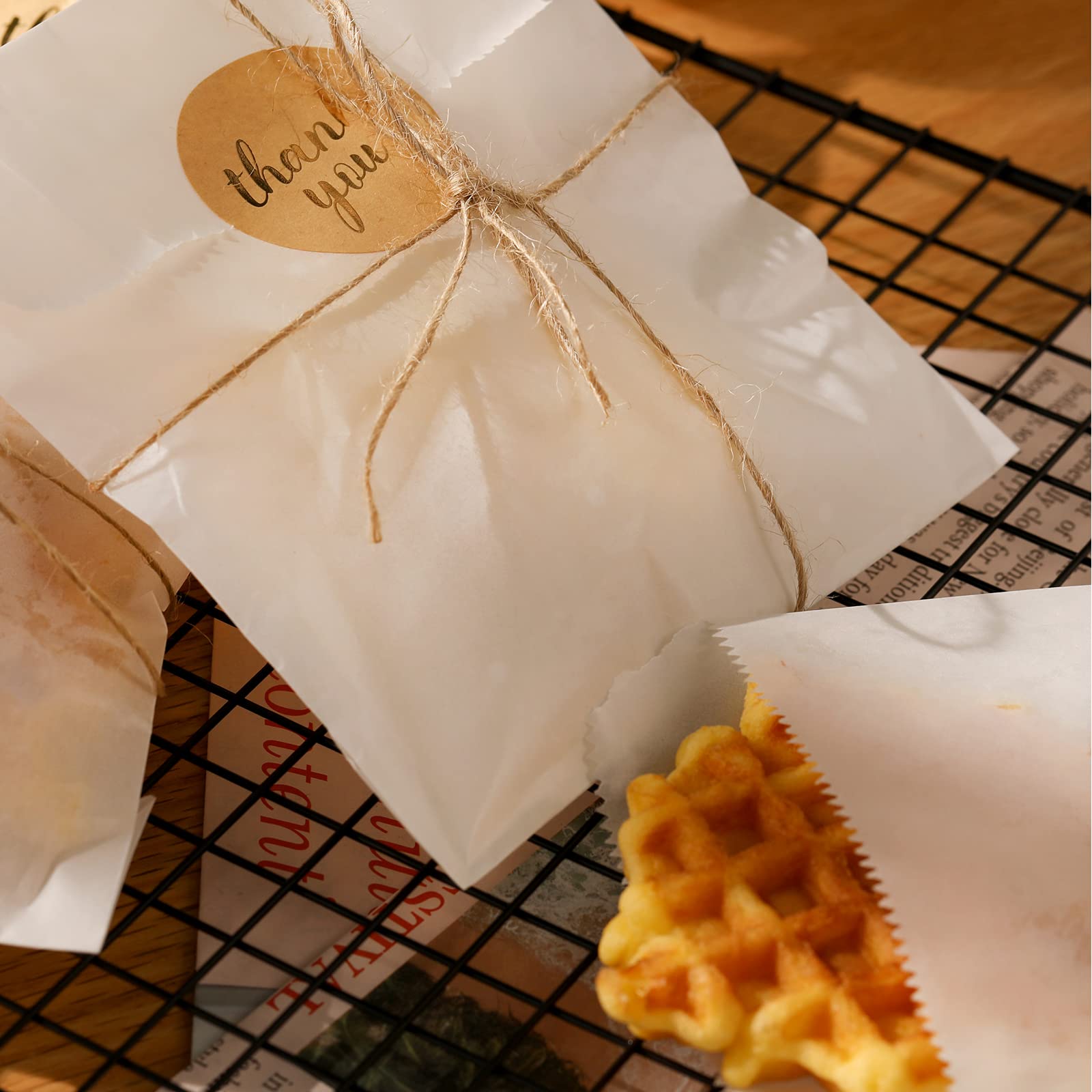 Zonon see-through bags allow quick content identification and decoration