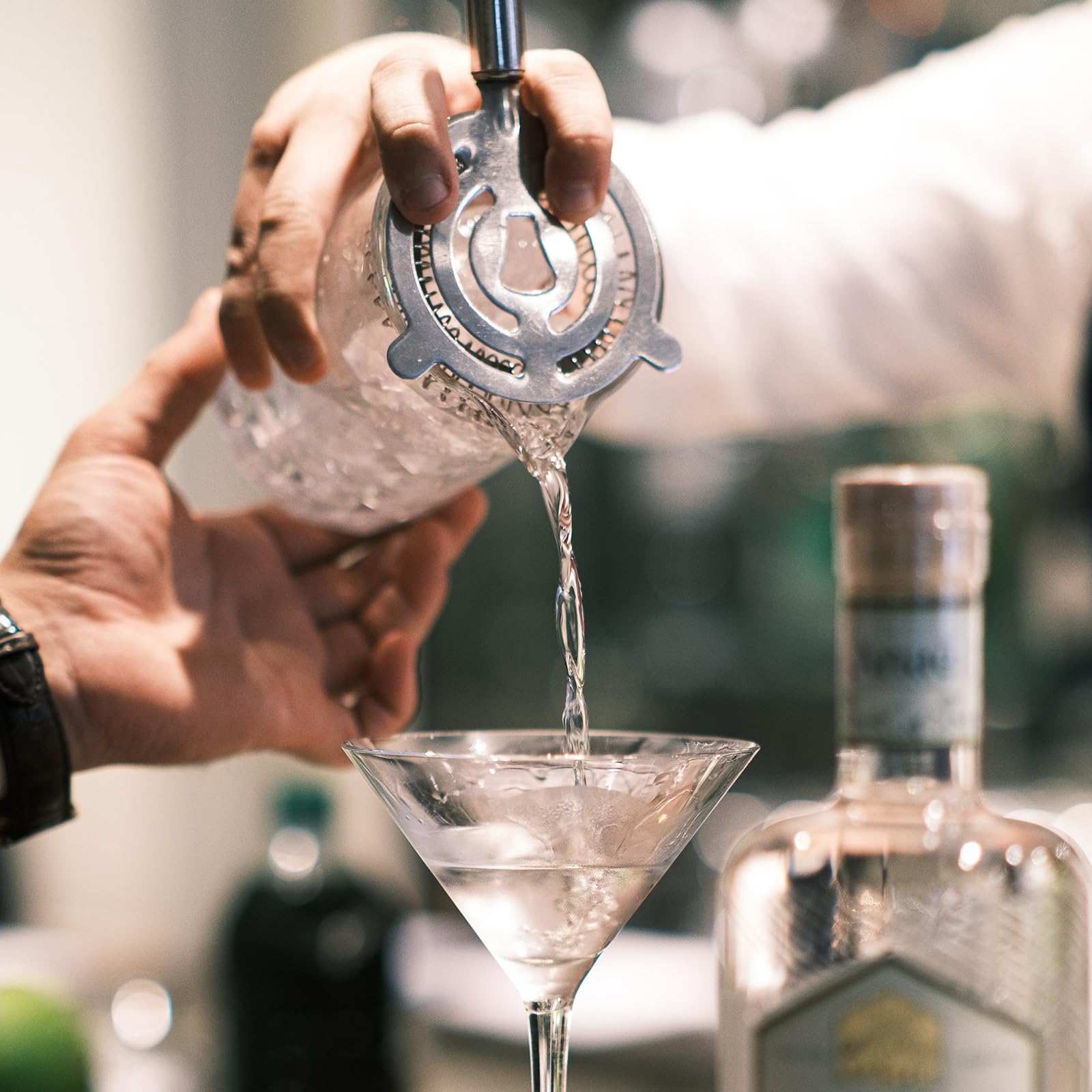 ZPUFAW jigger for precise measurements and consistent cocktails