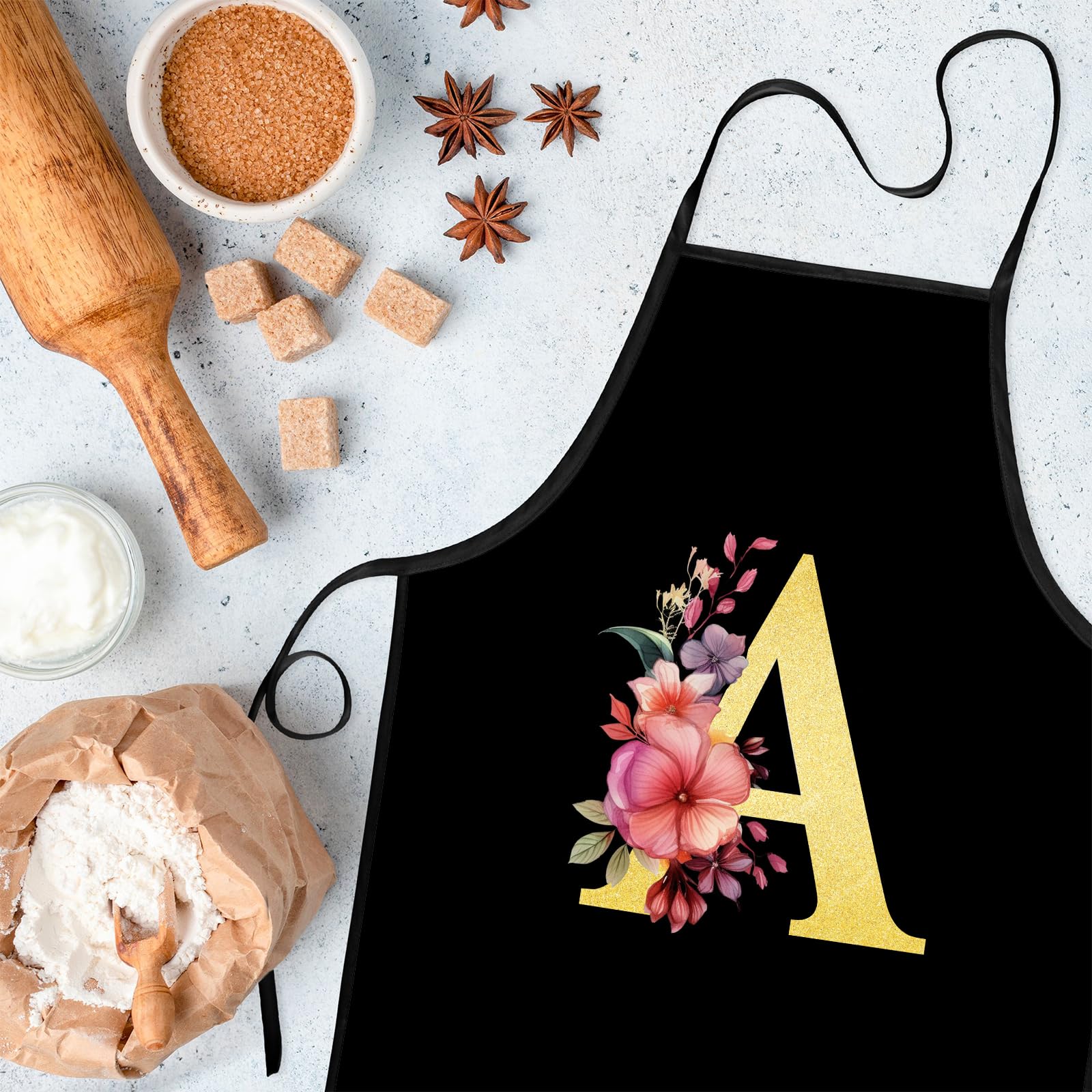 Zukmvuh monogram detail apron back view, personalized gift idea for weddings or daily cooking