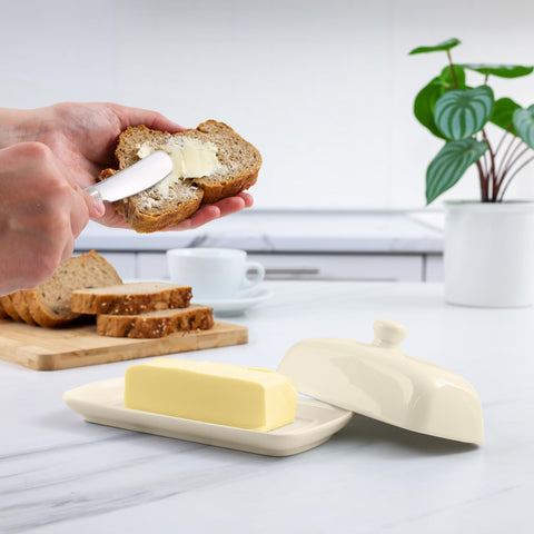 Zulay Butter Dish raised edges prevent sliding during slicing