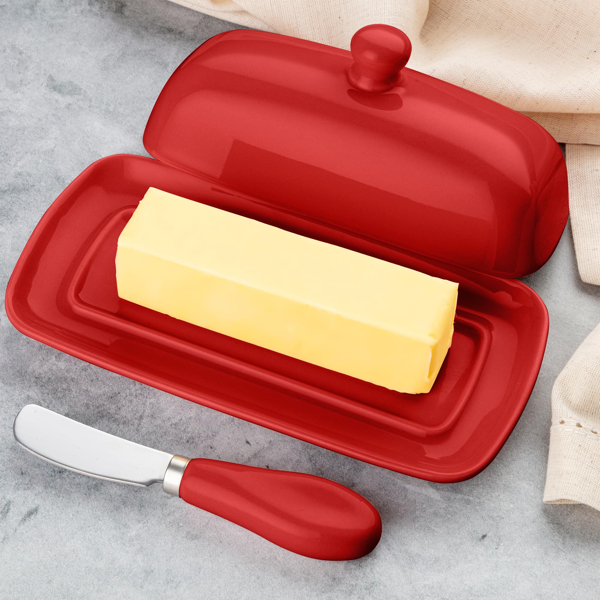 Zulay Kitchen butter dish holds standard sticks and cream cheese for versatile prep.