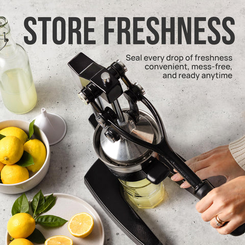 Zulay Kitchen Cast Iron Juicer comfortable handle for easy squeezing.