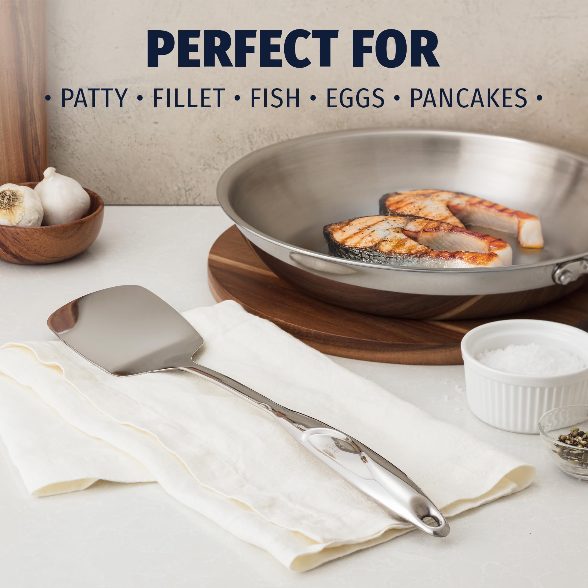 Zulay Kitchen ergonomic non-slip handle keeps hands safe during flipping