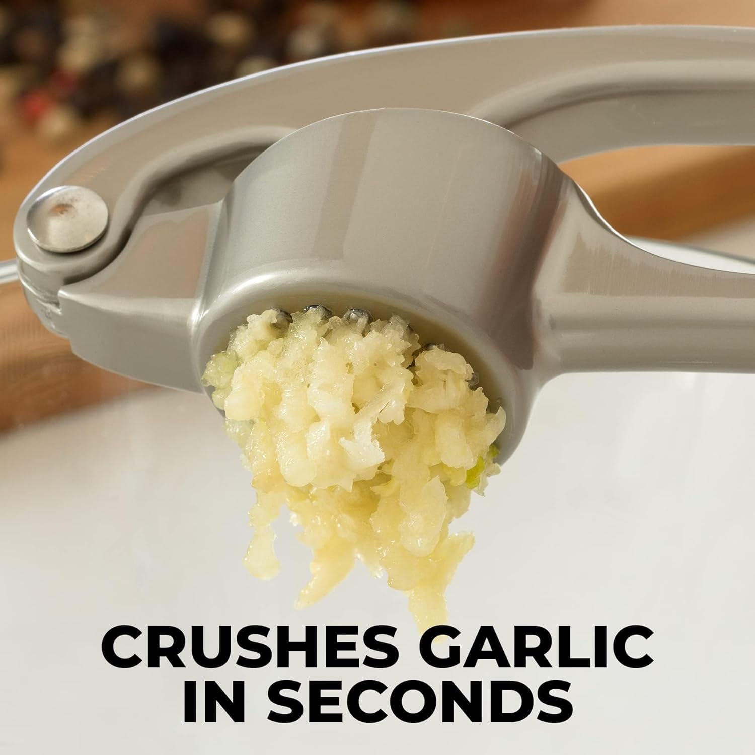 Zulay Kitchen included brush aids thorough cleaning of the mincer.