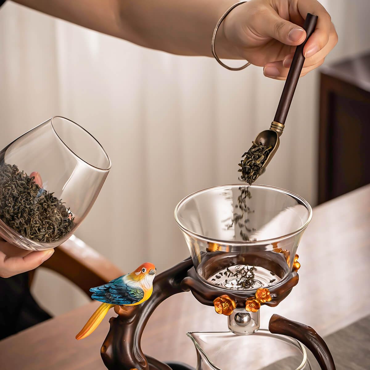 Zurucily Kungfu Glass Tea Set base and pot arranged neatly