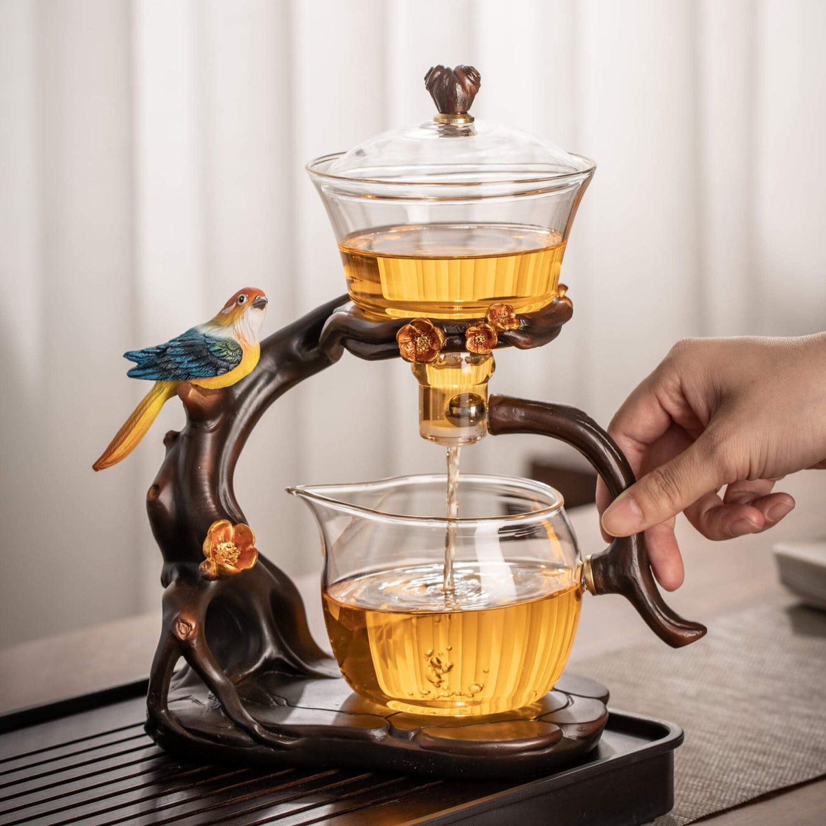 Zurucily Kungfu Glass Tea Set teapot shows clear brew and color