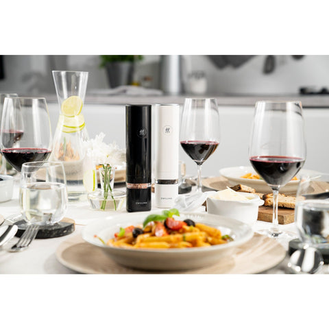 ZWILLING Enfinigy automatic-light-on feature helps precise grinding in any lighting