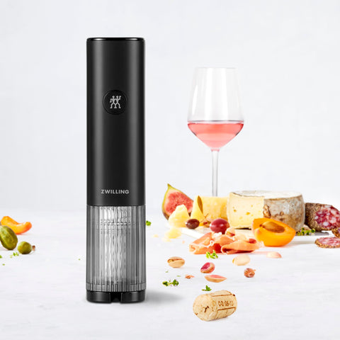 ZWILLING ENFINIGY wine opener hands-on grip shows easy operation and comfort