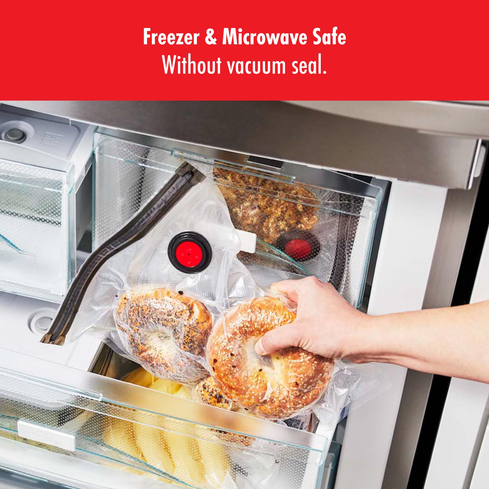 ZWILLING Fresh & Save valve bags connect to the vacuum pump for quick air removal.