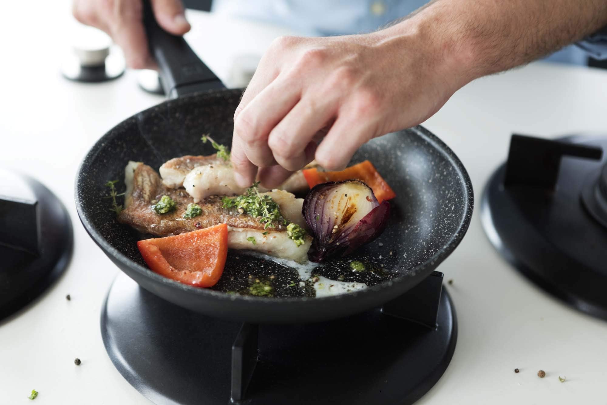 ZWILLING ergonomic stay-cool handle welded for durability and easy cleaning