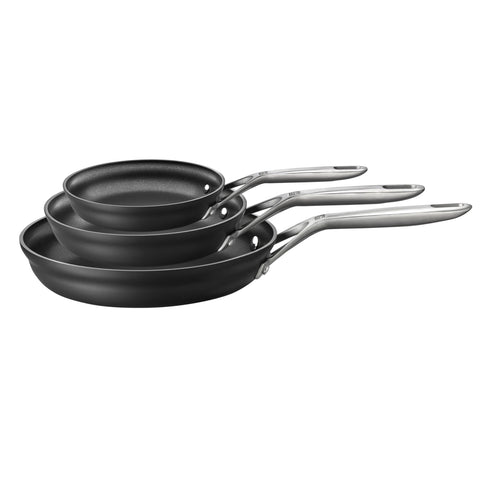 ZWILLING Motion 8-inch fry pan interior in grey with easy release nonstick surface