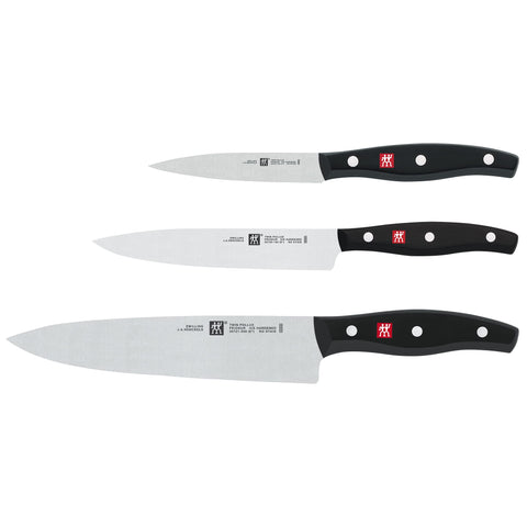 ZWILLING Twin Signature full-tang design, balanced and comfortable cutting