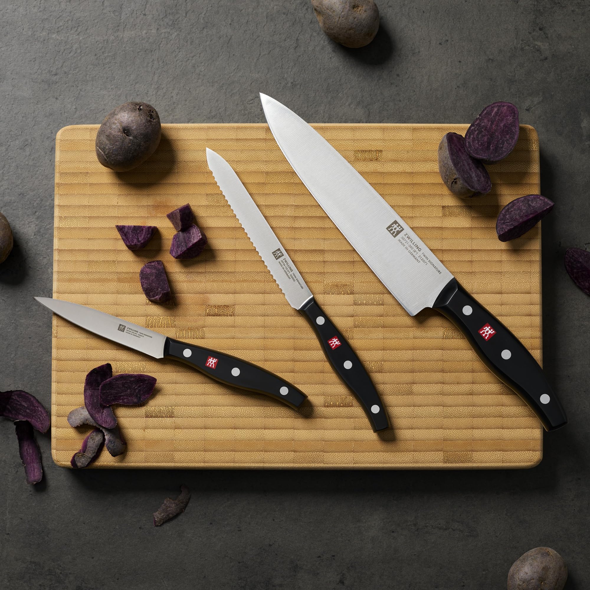 ZWILLING Twin Signature utility knife, perfect for mid-size chopping and slicing